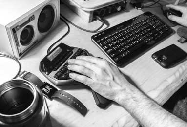 15与17型号电脑对比分析：性能差异与应用场景解析